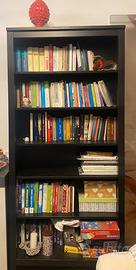 Libreria nera a 6 mensole per casa o ufficio