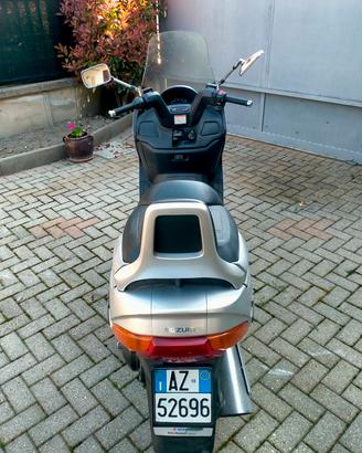 scooter Suzuki 