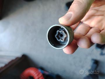 bullone antifurto BMW