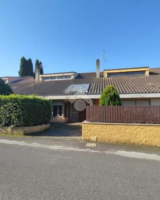 VILLA A SCHIERA A TARQUINIA