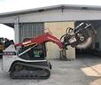 takeuchi-tl12r-2-minipala-con-escavatrice