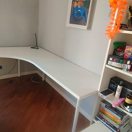 scrivania bianca  ad angolo 200x220x60 h 70