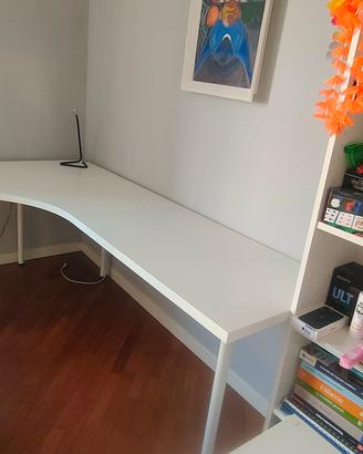 scrivania bianca  ad angolo 200x220x60 h 70