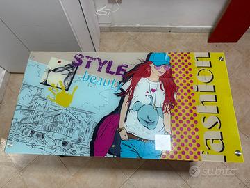 Scrivania in vetro e struttura in ferro