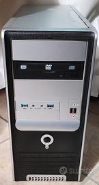 PC COMPUTER FISSO DESKTOP QUAD CORE AMD