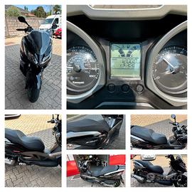 Kawasaki j300 scooter anno 2015 12000km
