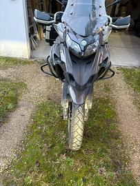 Benelli trk 502x