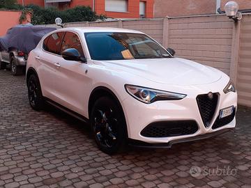 Alfa Romeo Stelvio 280cv. PERFETTA, 4/2018