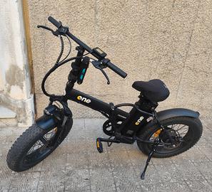 Bicicletta pedalata assistita - Fat Bike