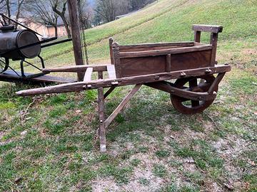 Antica carriola per collezzione/ arredo giardino