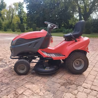 Tagliaerba trattorino