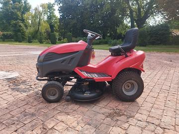 Tagliaerba trattorino
