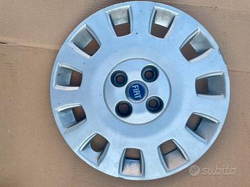 Set 2 borchie/copricerchi originali Fiat 14 polici