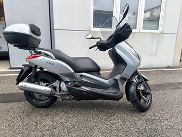 yamaha xmax 250