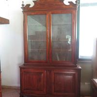 ANTICA CREDENZA A DUE CORPI IN ABETE