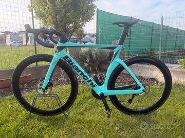 Bici Bianchi Oltre Ultegra Di2