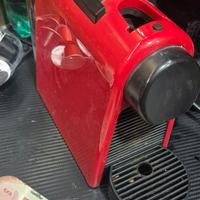 macchinetta caffè nespresso delonghi