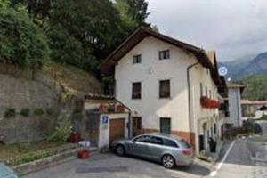 Immobile in asta di 347 m² con 5 locali e box auto