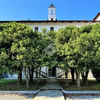 4 LOCALI A BOLLENGO