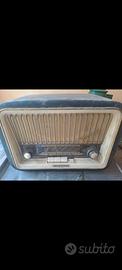Radio d'epoca Telefunken Mignonette anni 50