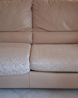 divano 4 posti con letto incluso