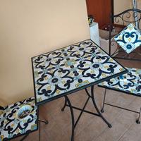 Tavolino da giardino