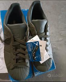 Adidas superstar uomo n. 41 nuove