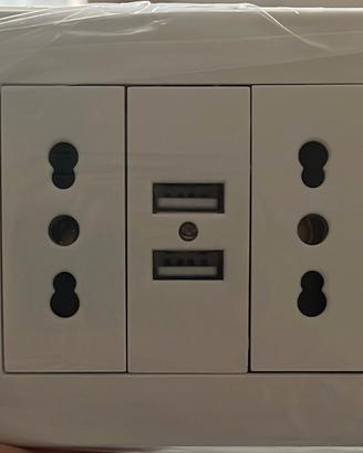 Prese con uscite USB