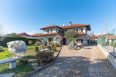 BIFAMILIARE A BARBANIA