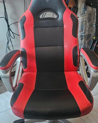 Sedia Gaming GXT – Nera e Rossa – Buone condizioni