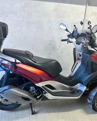 Piaggio mp3 LT Yourban 300
