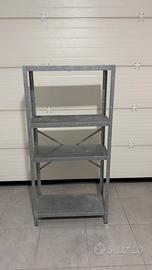 Scaffale modulare in metallo