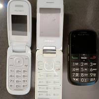 TELEFONI 3 ETÀ FUNZIONANTI + Carica e cavo dati