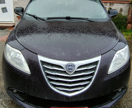 ULTIMI GIORNI Ypsilon 0.9 TwinAir Metano