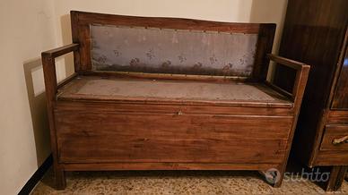 divanetto con cassapanca