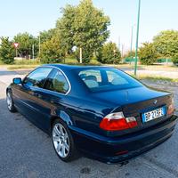 Auto BMW coupe 320 