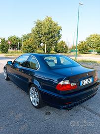 Auto BMW coupe 320 