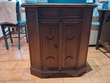mobiletto in legno 