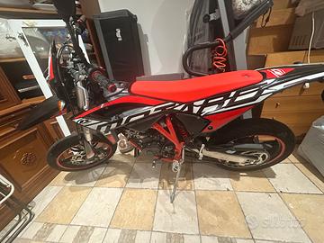 Motard Beta 125