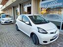 toyota-aygo-5-porte-aygo-5p-1-0-sol-connect-m-mt