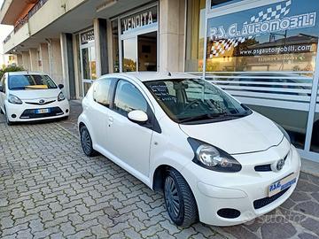 Toyota Aygo 5 Porte Aygo 5p 1.0 Sol Connect m-mt