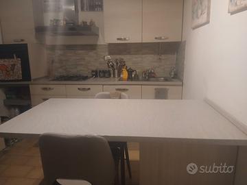 cucina con penisols