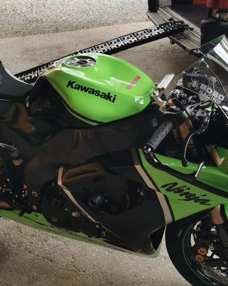 Kawasaki ZX10RR. 2009