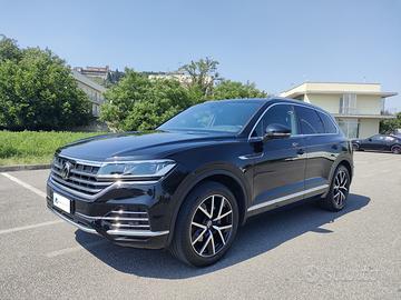 VOLKSWAGEN Touareg 3.0 V6 tdi Elegance 286cv tiptr