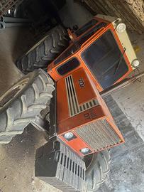 Trattore Fiat 880 DT