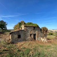 Casa Colonica con Terreno - Monte Rinaldo