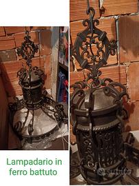 Lampadario in ferro battuto