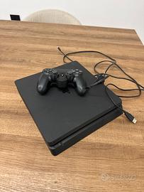 Play station 4 slim