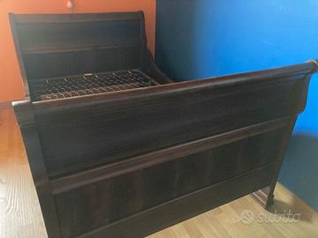 Letto antico a barca da 1 piazza e mezza