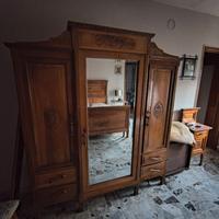 Mobili legno massello